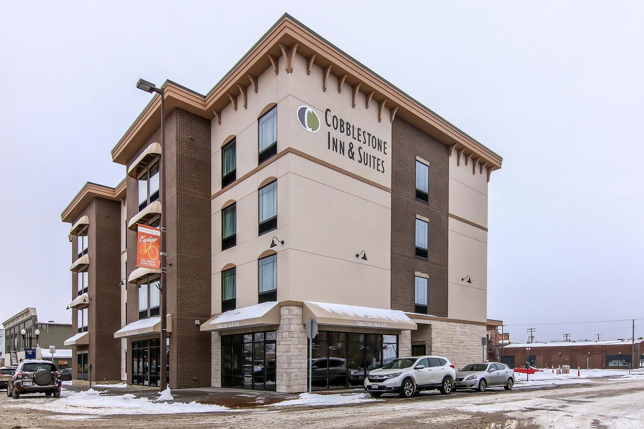 Hotel Cobblestone & - Menomonie/uw-stout Menomonie