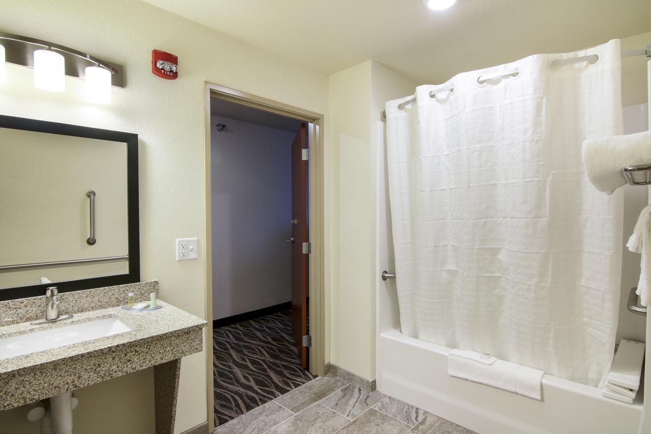 Cobblestone & - Menomonie/uw-stout Hotel Menomonie